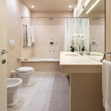 Via Del Campuccio, 72 - 300 Sqm Luxurious With Parking And Private Terrace - Charming Apartment Florence